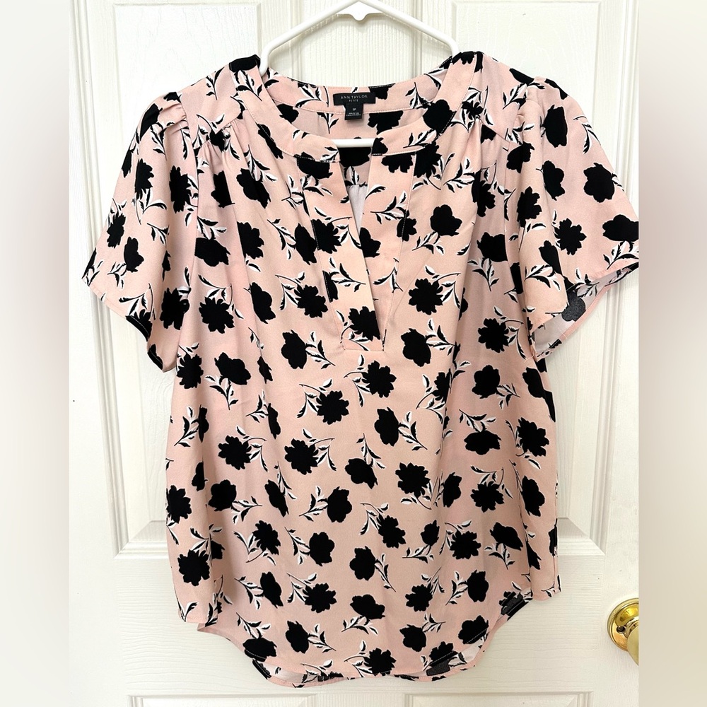 Ann Taylor Floral Split Neck Blouse